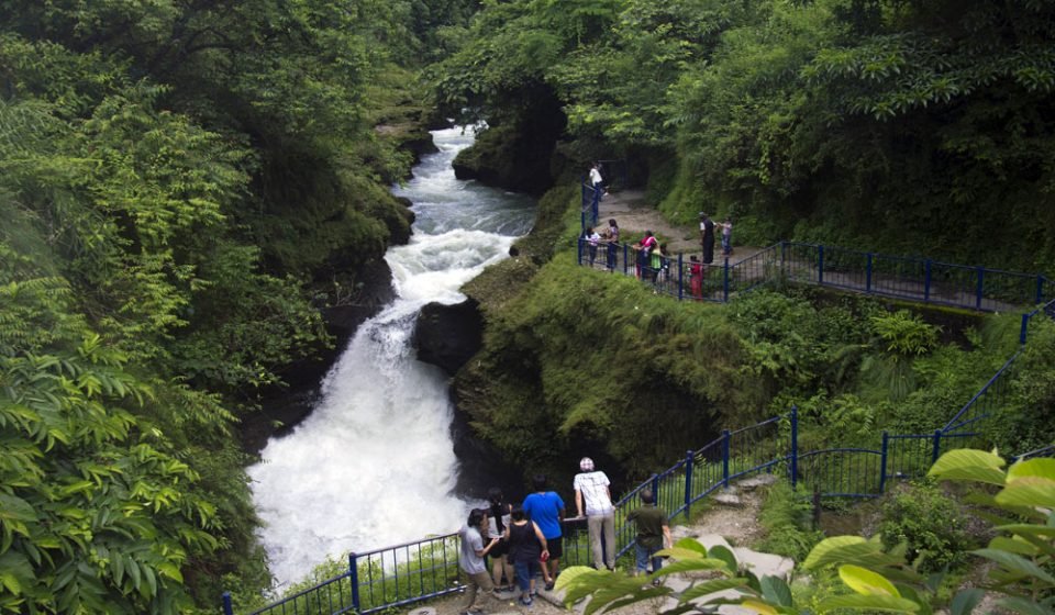 Davis Fall, Pokhara